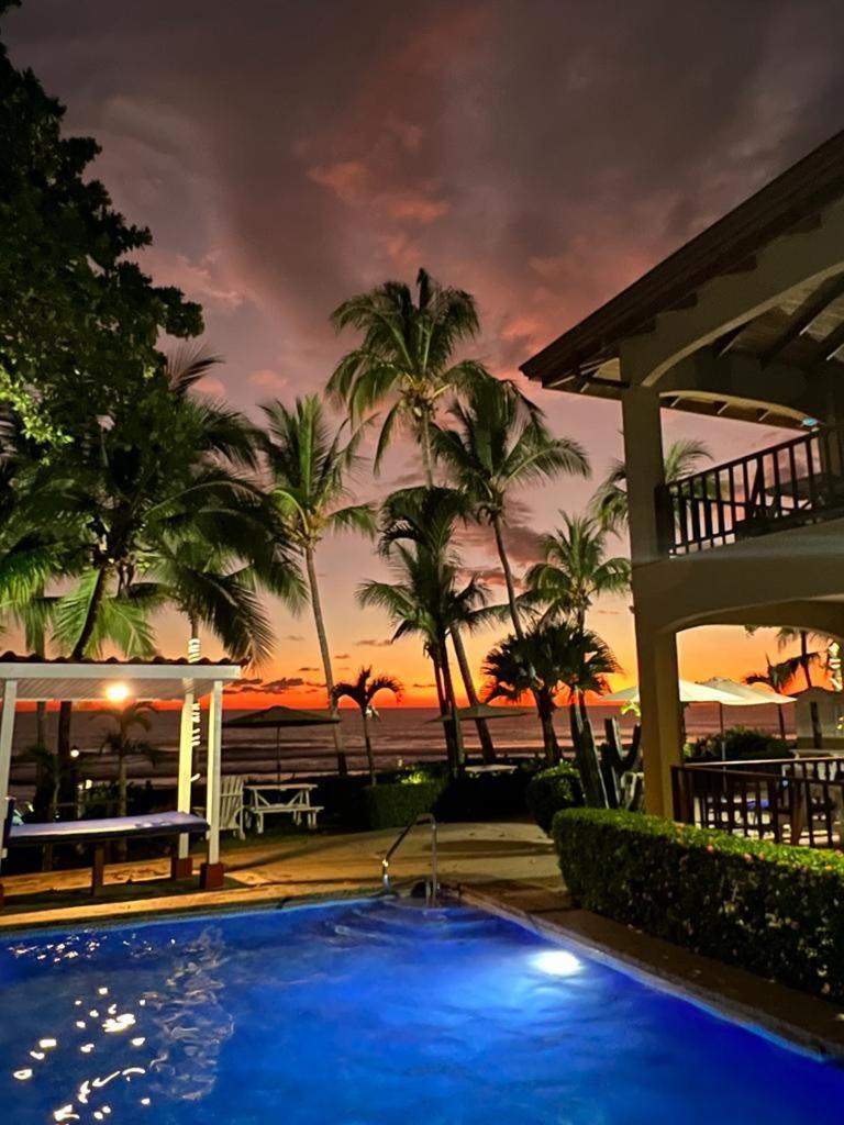 The Backyard Beachfront Hotel Jaco Ngoại thất bức ảnh