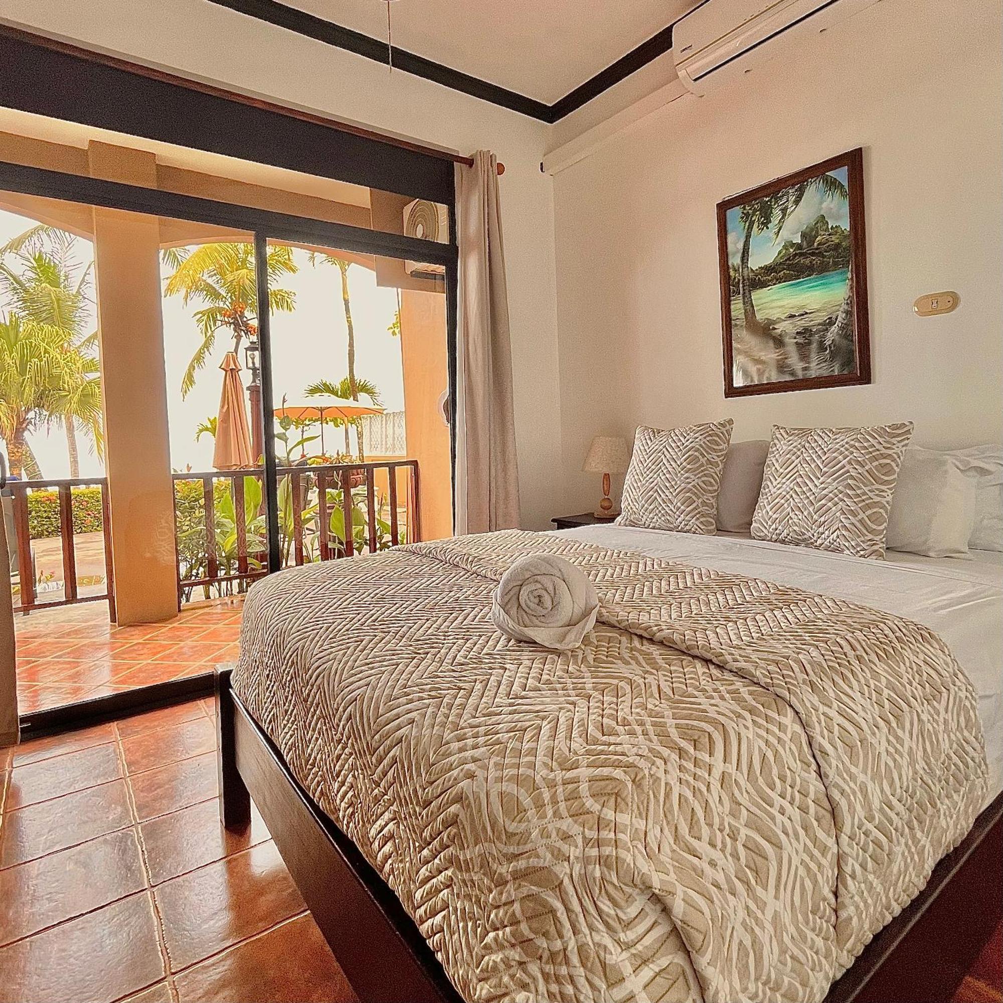 The Backyard Beachfront Hotel Jaco Ngoại thất bức ảnh
